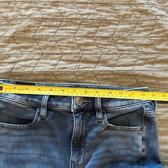 American Eagle High Rise Jegging Size 4 Short Super Stretch Light Wash - Picture 11 of 12